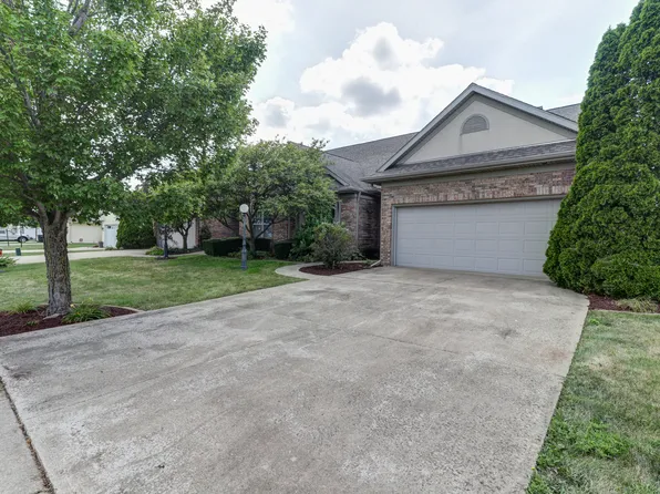 2204 N Prairie St #B, Tuscola, IL 61953