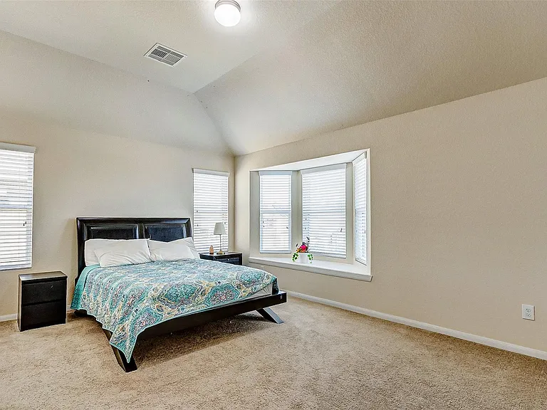 21219 Fox Hillside Way — Photo 24