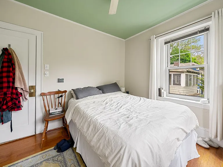 592 Washington St #5 — Photo 8