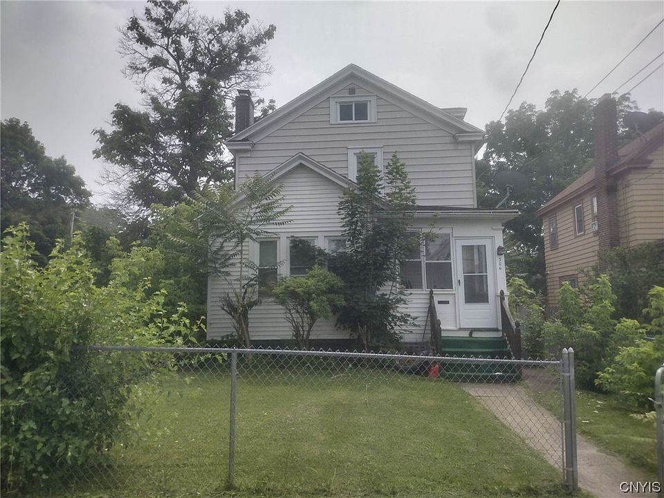 1st image of 306 Clarence Ave