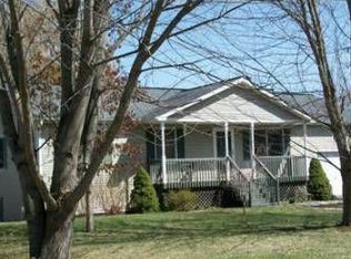 1344 Mockingbird Ln, Blacksburg, VA 24060