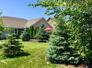 644 Pebblestone Cir, Hobart, WI 54155