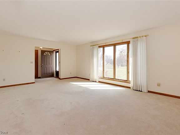 4th image of 7107 Chatham Rd