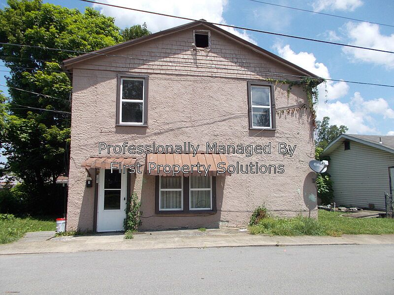 1st image of 121 Park St APT 1
