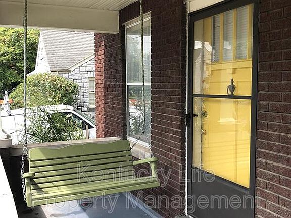 3rd image of 463 Euclid Ave