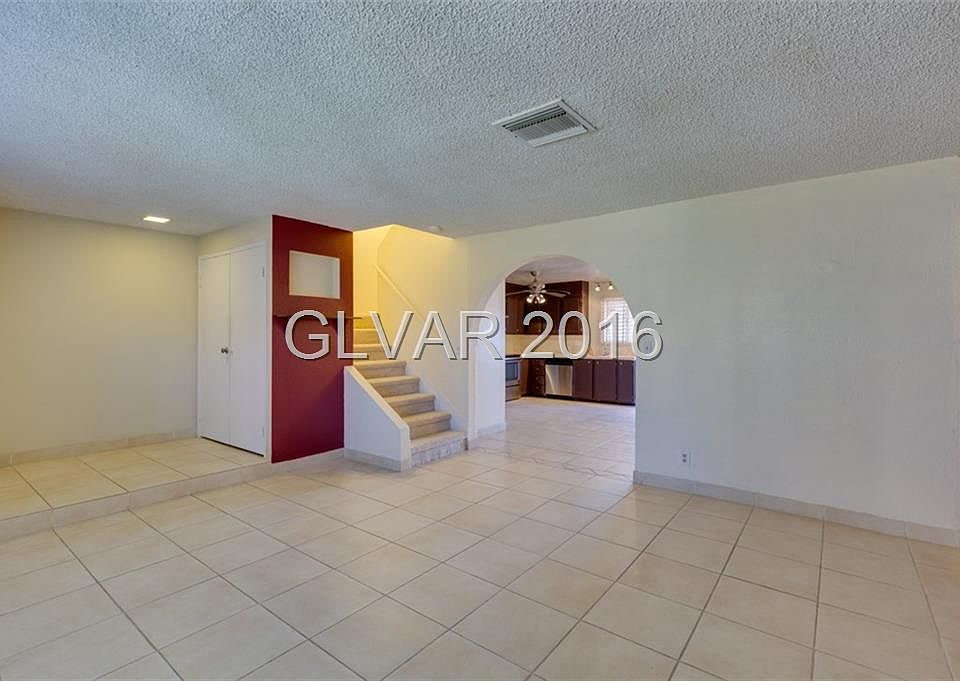 1st image of 2570 Paradise Village Way #3