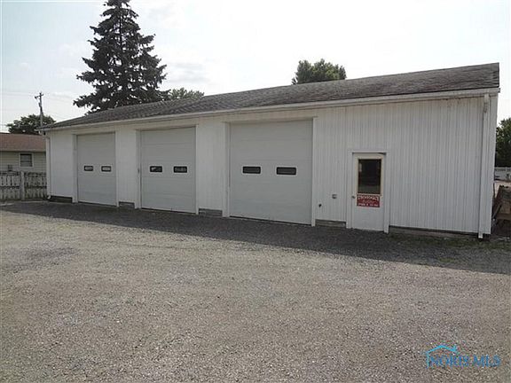 2nd image of 1703 E 4th St