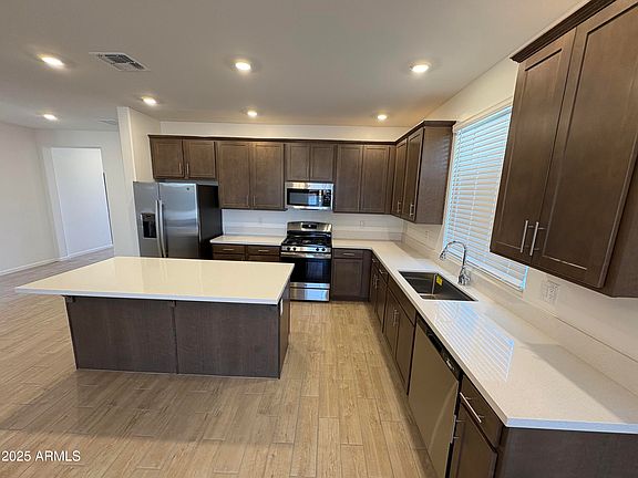 3rd image of 13248 W Hackamore Dr