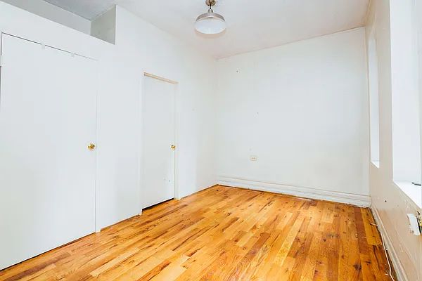 Rented by Nooklyn NYC LLC | media 24