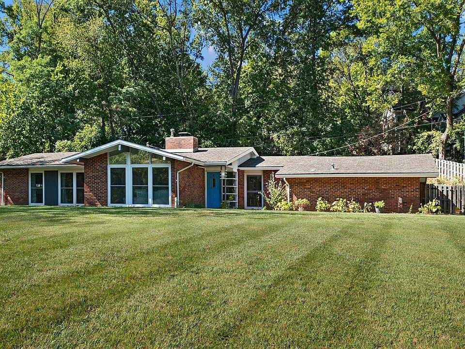 12 Sunswept Dr, Saint Louis, MO 63141 Zillow