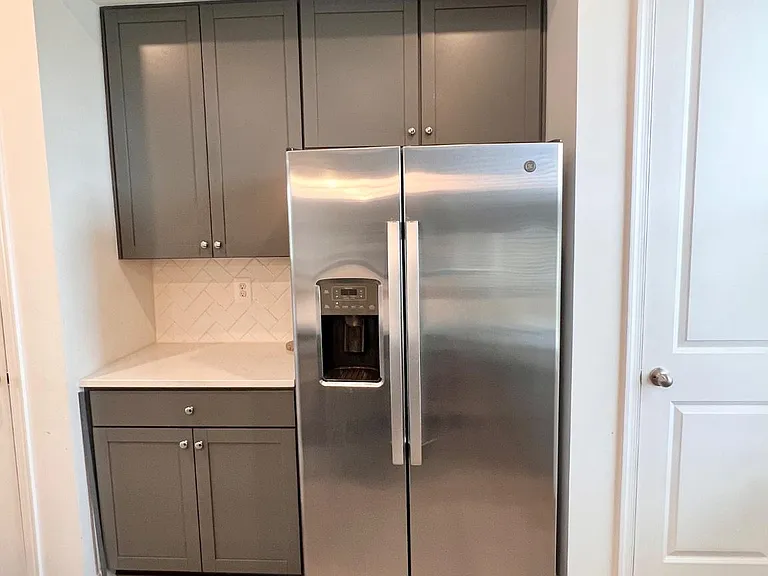357 Andrew Ct — Photo 11