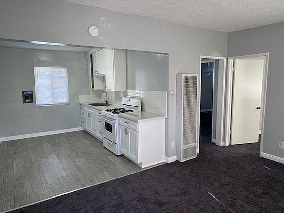 3rd image of 825-845 E Wardlow Rd #845-5