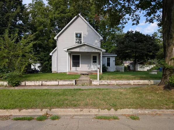 324 S East St, Cassopolis, MI 49031