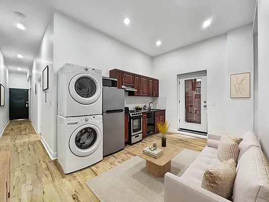 Rented by Dallien Realty Limited Liability Company | media 33