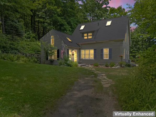 33 Greenville Street, Hallowell, ME 04347