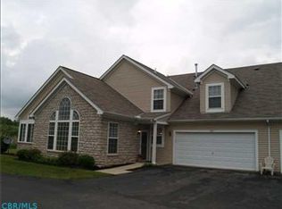 985 Governors Cir, Lancaster, OH 43130