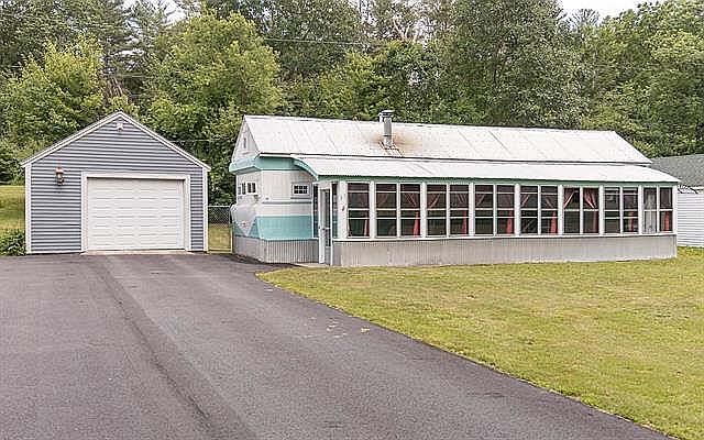 2nd image of 37 Branch Rd