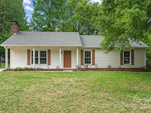 657 Tryon Pl, Gastonia, NC 28054