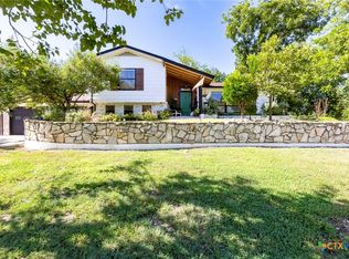 100 E Woodlawn Dr, Harker Heights, TX 76548