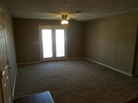 2nd image of 3244 Tower Dr
