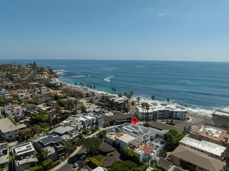 246 Playa Del Norte St — Photo 3