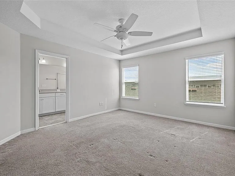 8061 Glenlloyd Ave — Photo 17