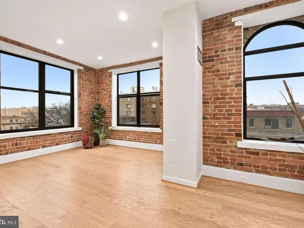 1615 Q St NW, Washington, DC