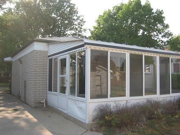 2nd image of 41340 Wessel Dr