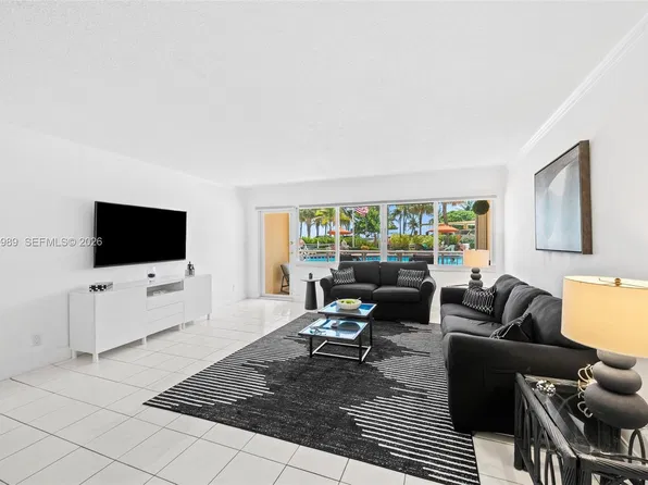 328 N Ocean Blvd APT 104, Pompano Beach, FL 33062