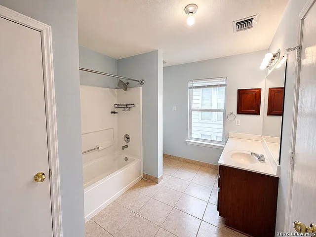 12 Dunthorte Ln — Photo 15
