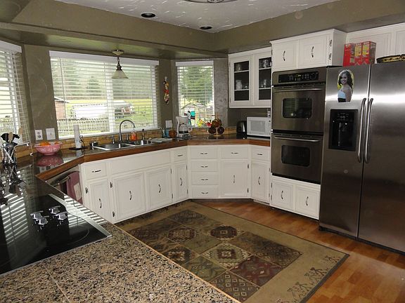 Gotta Love this kitchen