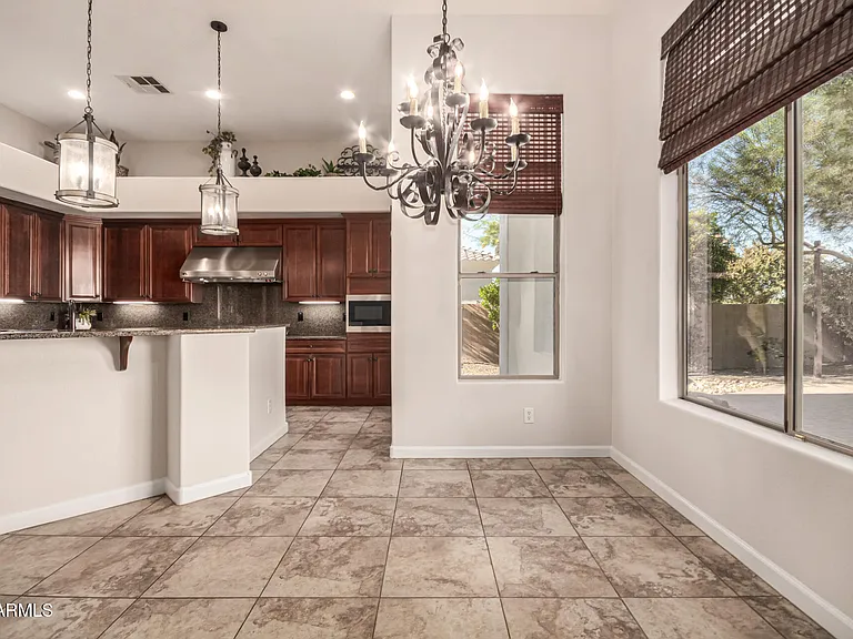 9246 W Molly Ln — Photo 17