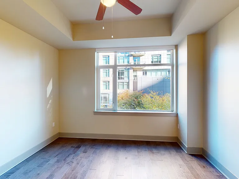 Ashton Bellevue — Photo 30