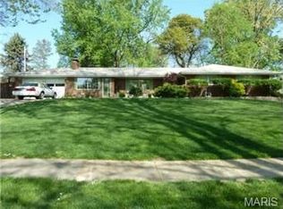 30 Dames Ct, Saint Louis, MO