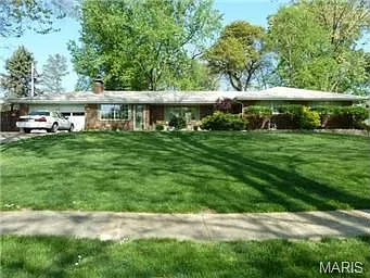 30 Dames Ct photo 1
