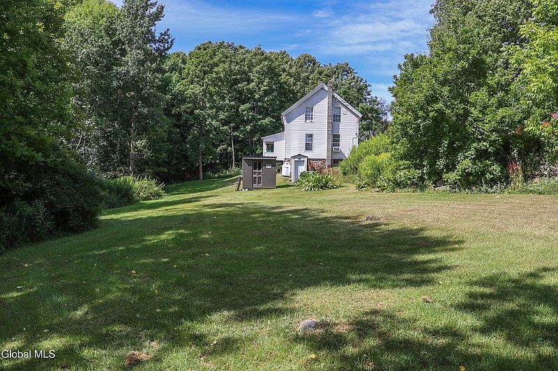 3rd image of 802 Creek Road