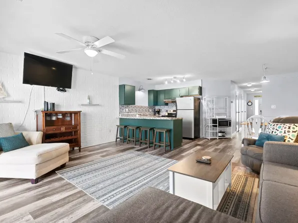 1860 Auburn Ln, Myrtle Beach, SC