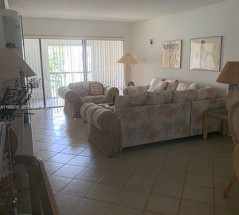 2nd image of 303 Racquet Club Rd APT 206