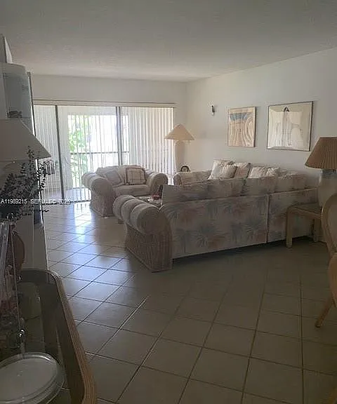 303 Racquet Club Rd #206 — Photo 2