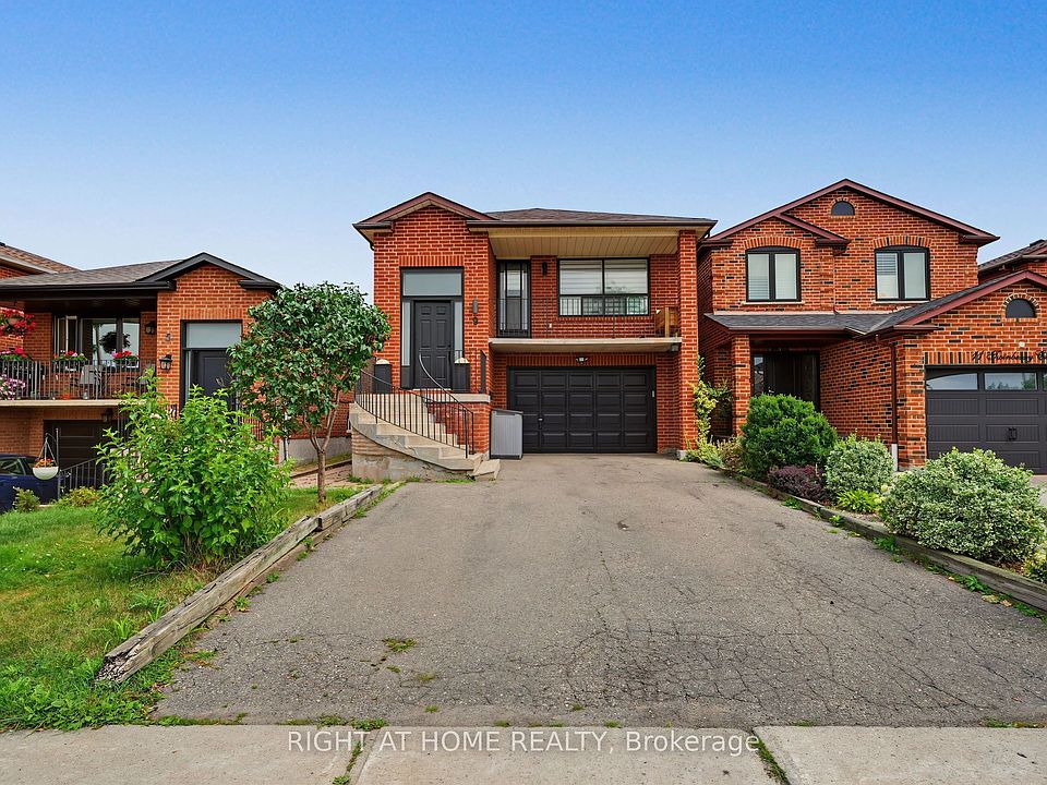 1st image of 9 Twinberry Cres