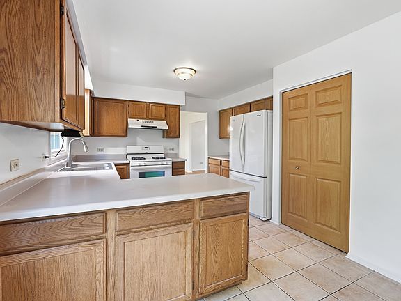 5th image of 1153 Dovercliff Way