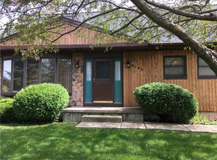 4145 Calkins Rd, Youngstown, NY 14174