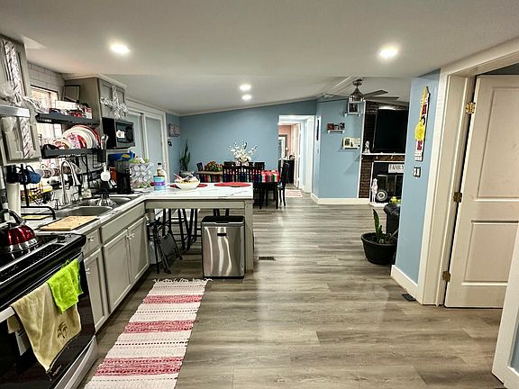 3rd image of 6995 Arthur Gayle Rd