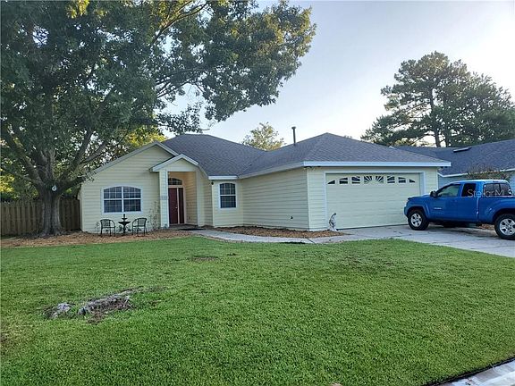3rd image of 6102 NW 111th Pl