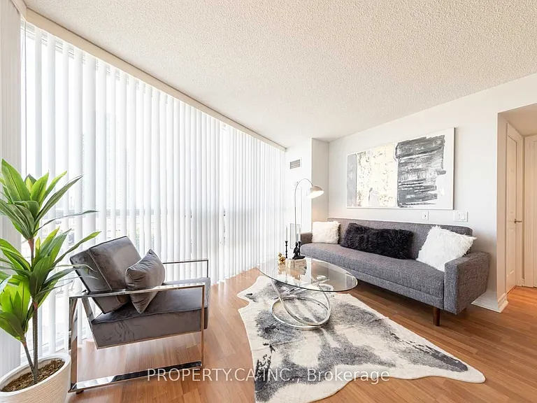 83 Borough Dr #906 — Photo 2