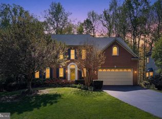 5013 Lincoln Dr, Fairfax, VA 22030