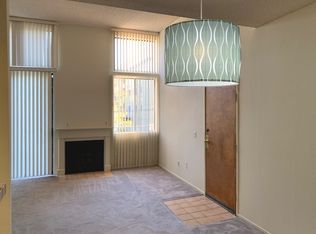 15045 Dickens St APT 201, Sherman Oaks, CA 91403