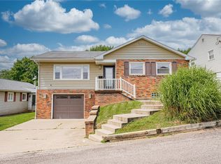 1065 11th St, Waynesburg, PA 15370