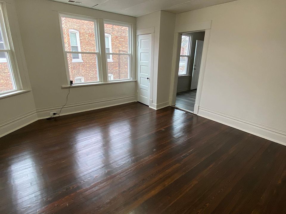 2nd fl ginormous 1 bed 1 bath