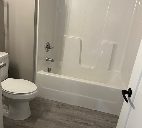 2nd image of 1215 E Pine St #1215